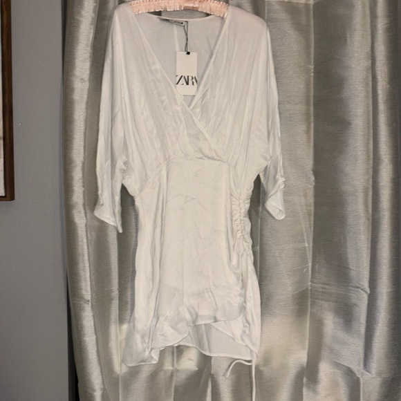Cute silk Zara dress - Picture 1 of 2